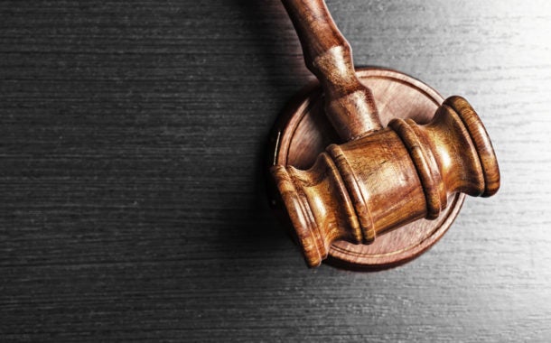 Abaixo-assinado cobra STF sobre tratamento de alto custo