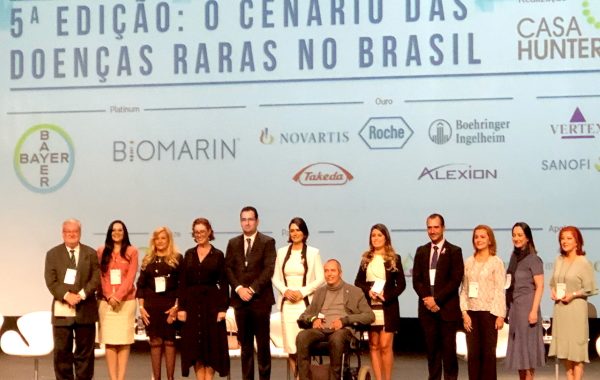 Com presença de autoridades políticas, evento discute avanços para os pacientes raros no Brasil