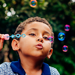 Tratamentos inovadores transformam a vida de pacientes com doenças raras