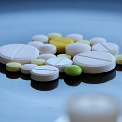 Novas parcerias da futura Butantan Farma vão produzir remédios doenças raras